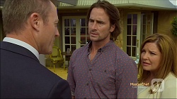 Ezra Hanley, Brad Willis, Terese Willis in Neighbours Episode 