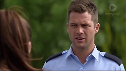 Paige Novak, Mark Brennan in Neighbours Episode 