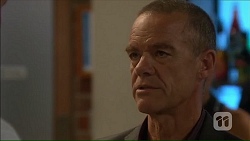 Paul Robinson in Neighbours Episode 7123