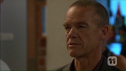 Paul Robinson in Neighbours Episode 