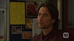 Brad Willis in Neighbours Episode 