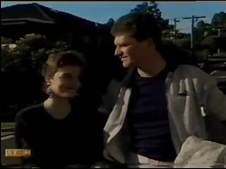 Gail Lewis, Des Clarke in Neighbours Episode 0483