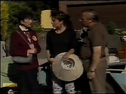 Nell Mangel, Gail Lewis, Rob Lewis in Neighbours Episode 0483
