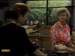 Gail Lewis, Helen Daniels in Neighbours Episode 0483
