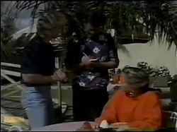 Henry Mitchell, Des Clarke, Sue Parker in Neighbours Episode 0484