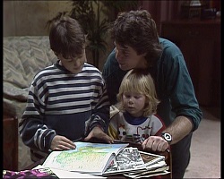 Toby Mangel, Joe Mangel, Sky Bishop in Neighbours Episode 