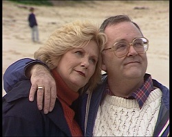 Madge Bishop, Harold Bishop in Neighbours Episode 1520