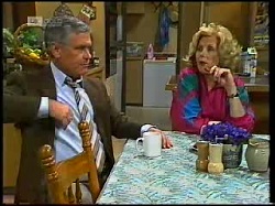 Lou Carpenter, Madge Bishop in Neighbours Episode 