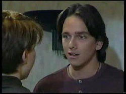 Libby Kennedy, Darren Stark in Neighbours Episode 3041