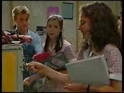 Billy Kennedy, Anne Wilkinson, Caitlin Atkins in Neighbours Episode 