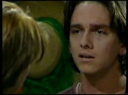 Libby Kennedy, Darren Stark in Neighbours Episode 3041