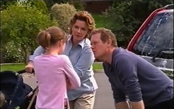 Summer Hoyland, Lyn Scully, Max Hoyland in Neighbours Episode 