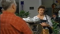 Harold Bishop, Lyn Scully in Neighbours Episode 