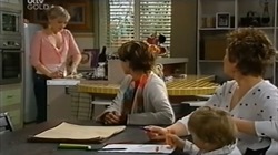 Sindi Watts, Susan Kennedy, Oscar Scully, Lyn Scully in Neighbours Episode 