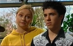 Janelle Timmins, Stingray Timmins in Neighbours Episode 