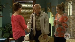 Susan Kennedy, Dave (Fake Walter), Sonya Rebecchi in Neighbours Episode 