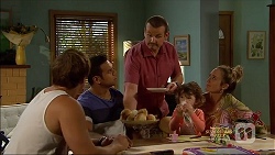 Kyle Canning, Nate Kinski, Toadie Rebecchi, Nell Rebecchi, Sonya Rebecchi in Neighbours Episode 7138