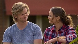 Daniel Robinson, Amy Williams in Neighbours Episode 