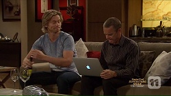 Daniel Robinson, Paul Robinson in Neighbours Episode 