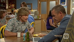 Daniel Robinson, Paul Robinson in Neighbours Episode 