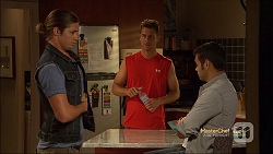 Tyler Brennan, Mark Brennan, Nate Kinski in Neighbours Episode 7143