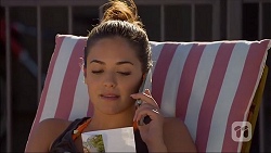 Paige Novak in Neighbours Episode 