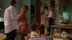 Toadie Rebecchi, Sonya Rebecchi, Nell Rebecchi, Amy Williams in Neighbours Episode 7146