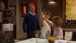 Daniel Robinson, Jimmy Williams, Daniel Robinson in Neighbours Episode 