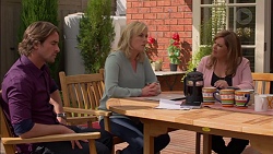 Brad Willis, Lauren Turner, Terese Willis in Neighbours Episode 