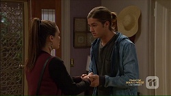 Paige Novak, Tyler Brennan in Neighbours Episode 