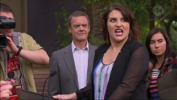 Paul Robinson, Naomi Canning in Neighbours Episode 7168