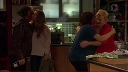 Paul Robinson, Amy Williams, Naomi Canning, Sheila Canning in Neighbours Episode 7169