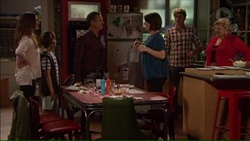 Amy Williams, Jimmy Williams, Paul Robinson, Naomi Canning, Kyle Canning, Sheila Canning in Neighbours Episode 