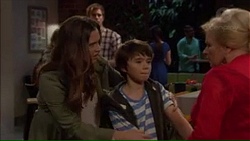 Amy Williams, Jimmy Williams, Sheila Canning in Neighbours Episode 7169