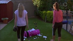 Amber Turner, Paige Novak in Neighbours Episode 