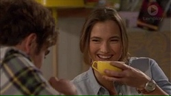 Kyle Canning, Amy Williams in Neighbours Episode 