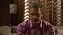 Paul Robinson in Neighbours Episode 