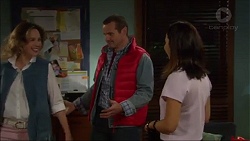 Sonya Rebecchi, Toadie Rebecchi, Imogen Willis in Neighbours Episode 