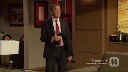 Paul Robinson in Neighbours Episode 