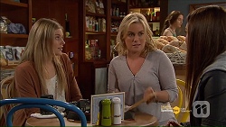 Amber Turner, Lauren Turner, Paige Smith in Neighbours Episode 7186