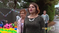 Susan Kennedy, Naomi Canning, Kyle Canning in Neighbours Episode 7187