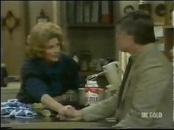 Madge Mitchell, Tom Ramsay in Neighbours Episode 0302