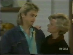 Shane Ramsay, Helen Daniels in Neighbours Episode 0302