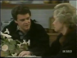 Paul Robinson, Helen Daniels in Neighbours Episode 0302