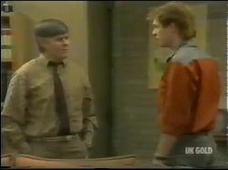Tom Ramsay, Clive Gibbons in Neighbours Episode 0302