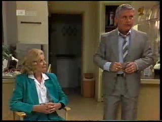 Madge Bishop, Lou Carpenter in Neighbours Episode 