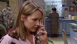 Steph Scully, Lyn Scully in Neighbours Episode 