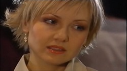 Sindi Watts in Neighbours Episode 