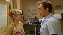 Sindi Watts, Stuart Parker in Neighbours Episode 