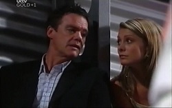 Paul Robinson, Izzy Hoyland in Neighbours Episode 4709